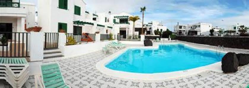 Apartamentos Las Acacias Puerto del Carmen  Exterior foto